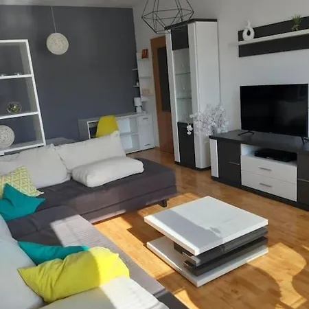 Utulny 1-izbovy V Senici Apartmán *